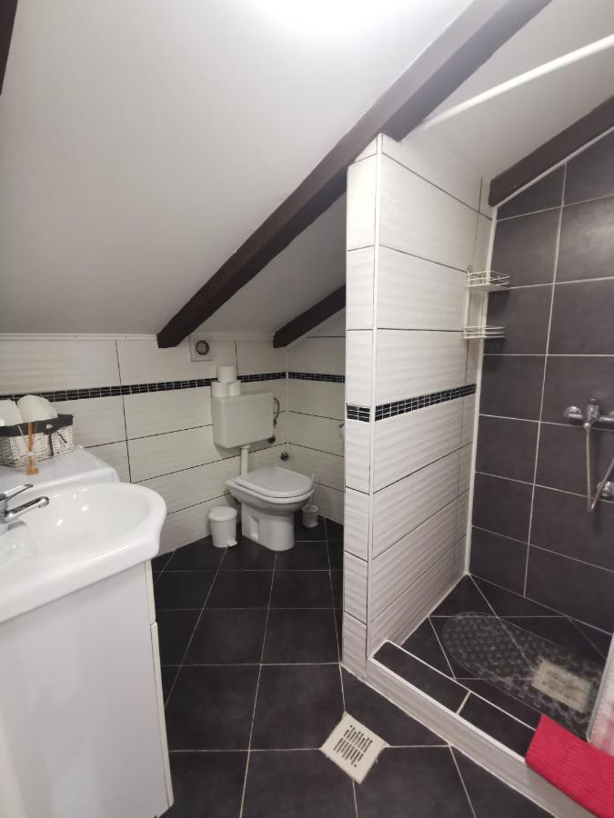 Loft Apartment Πούλα Εξωτερικό φωτογραφία