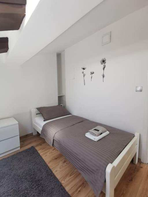 Loft Apartment Πούλα Εξωτερικό φωτογραφία
